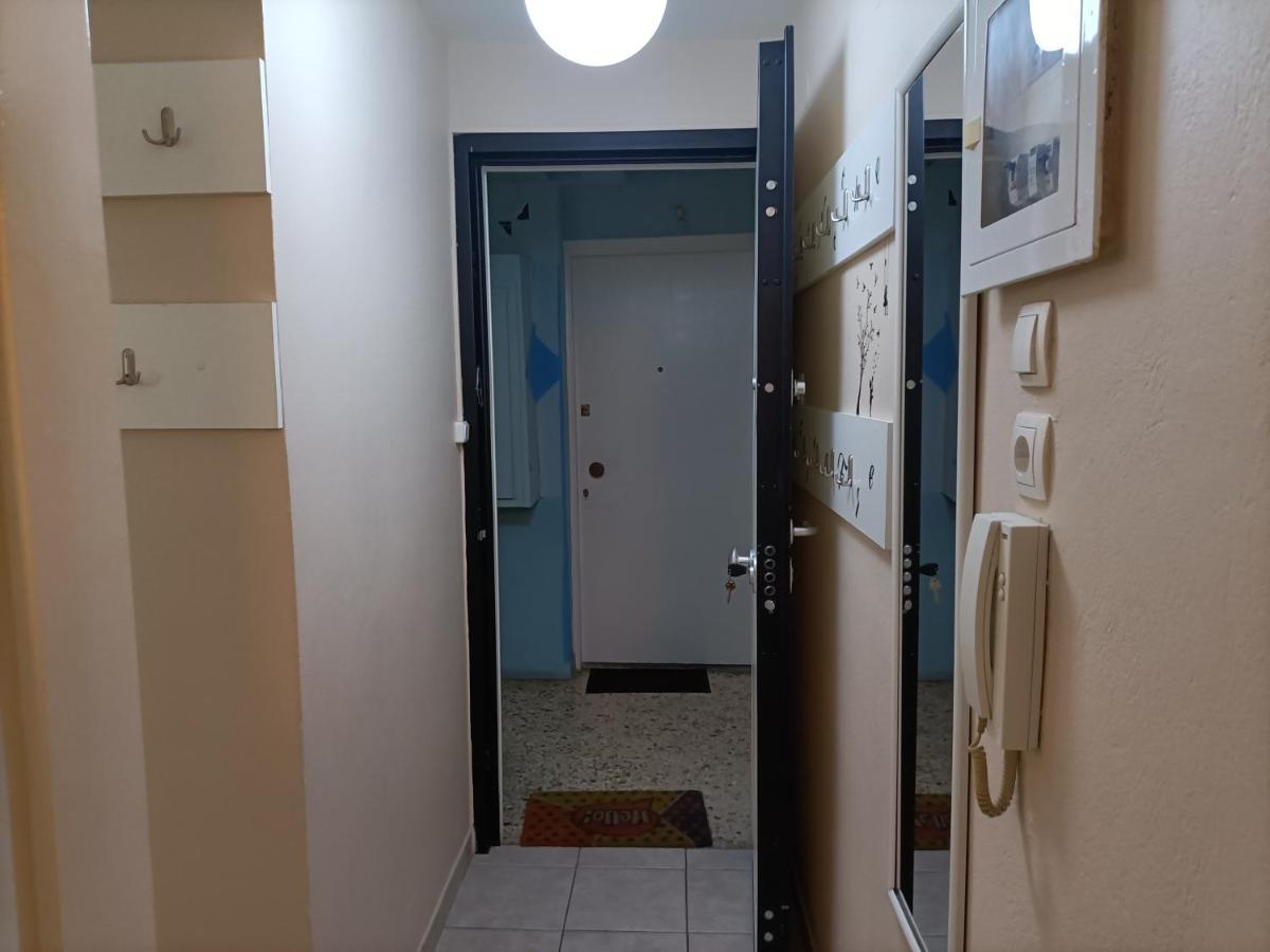 Urban Studio Apartment เอเธนส์ ภายนอก รูปภาพ